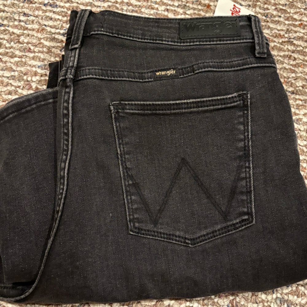Wrangler women’s Fierce Flare Jean